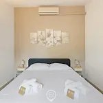 Eleonora Сasa de vacaciones